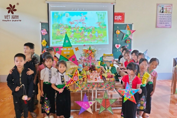 Chủ đề Trung thu kết hợp giáo dục và giải trí