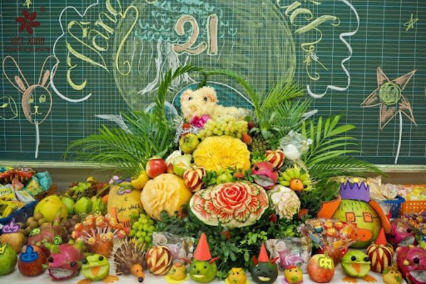 Mâm cỗ Trung Thu và góc trưng bày