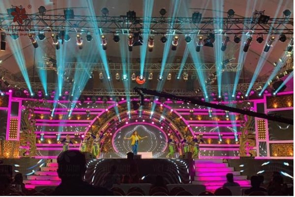 Hệ thống âm thanh, ánh sáng và kỹ thuật