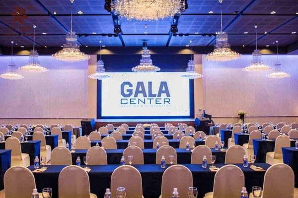 Lựa chọn địa điểm và chuẩn bị hậu cần