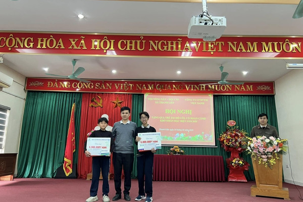 Chương trình thiện nguyện Việt Xanh