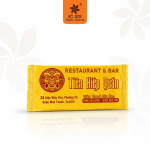 khăn lạnh quán bar