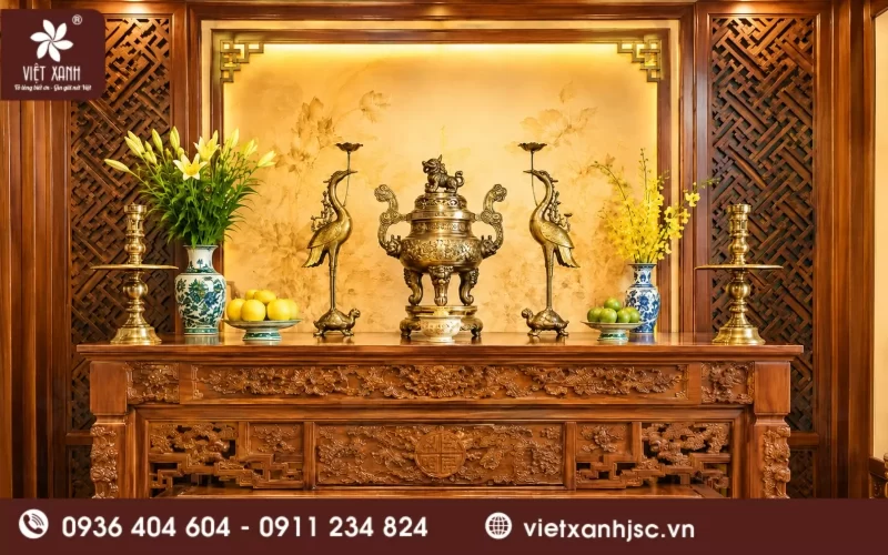 cách sắp xếp lư hương trên bàn thờ