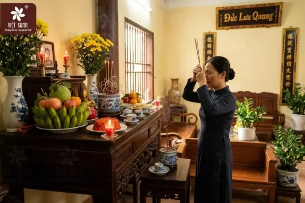 Ngày Rằm cần lưu ý để thắp hương là phúc đến, họa tan, vạn sự hanh thông